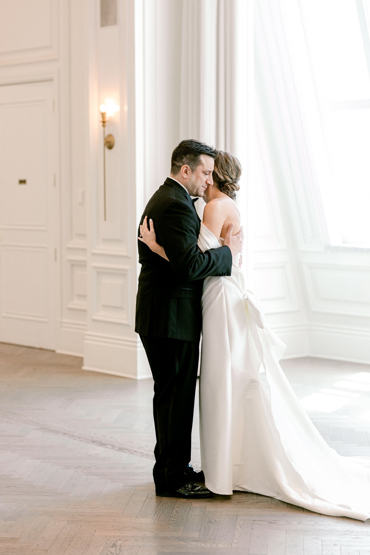Virginia & Michael's Wedding at the Adolphus Hotel | Dallas Wedding Photographer | Sami Kathryn Photography-55