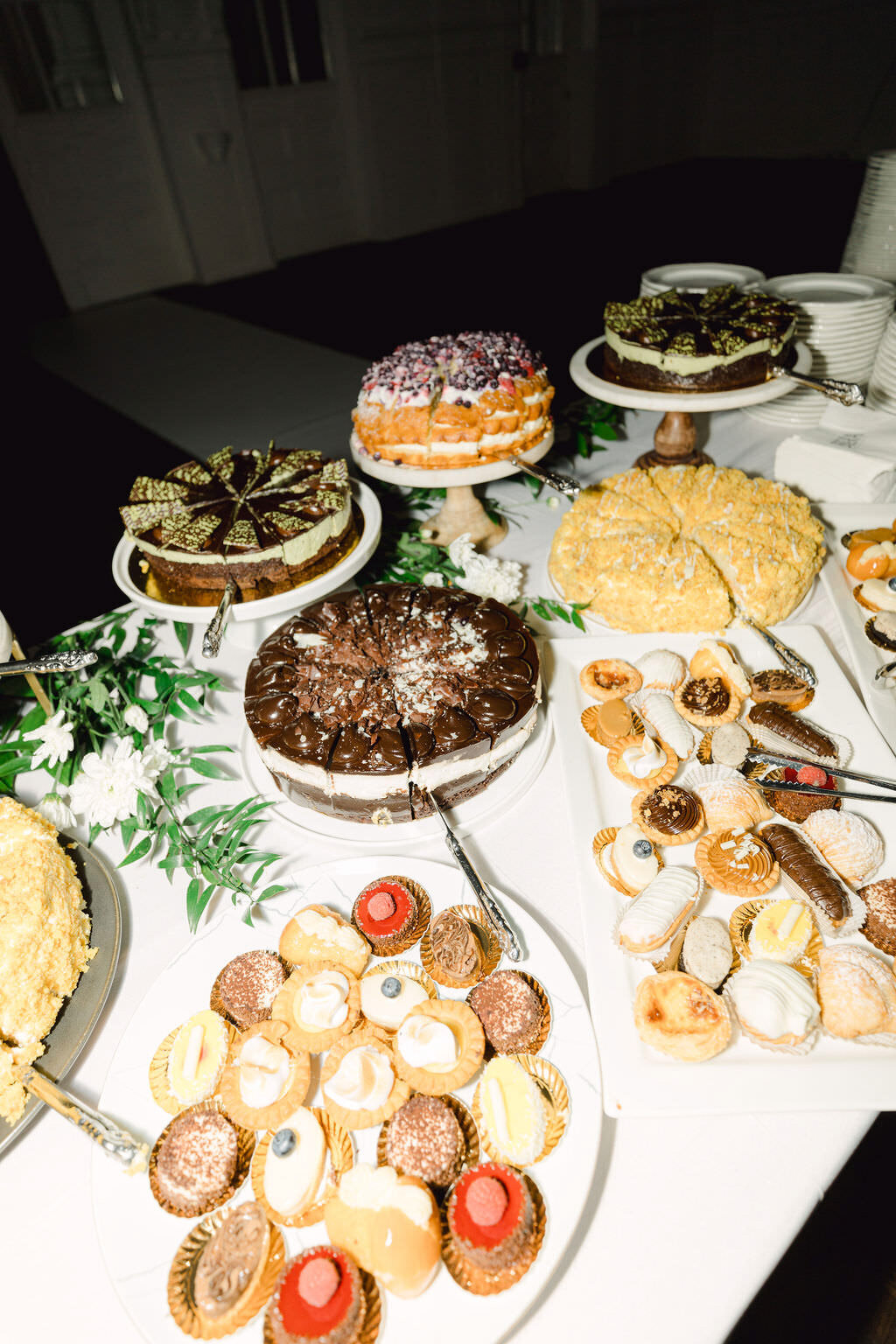 Maison Principale Luxury High end wedding | Reception wedding party photos | montreal wedding photographer