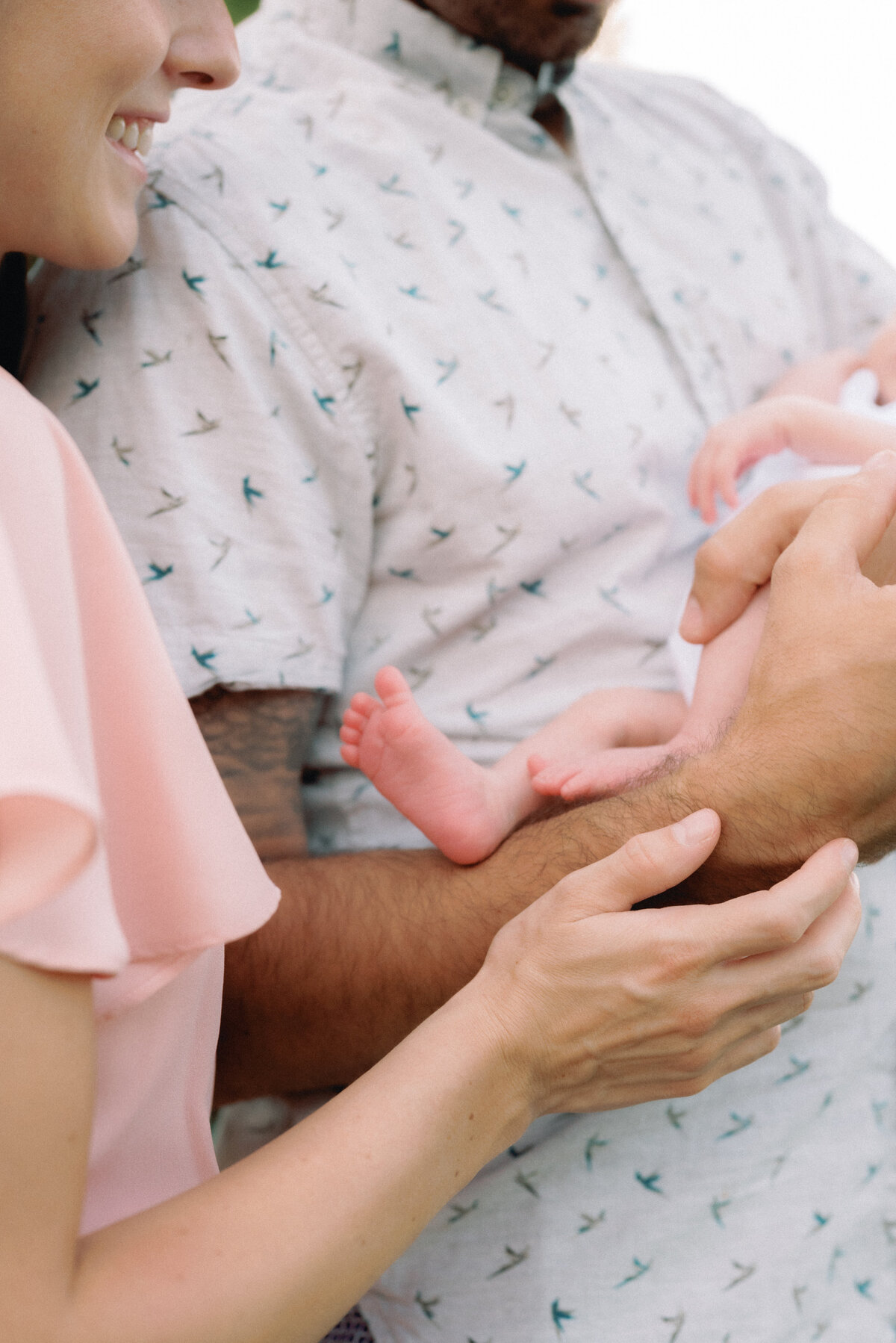 Brooke Lacombe is an Ottawa, Ontario based newborn photographer, specializing in motherhood, maternity, newborn and family fine art photography.