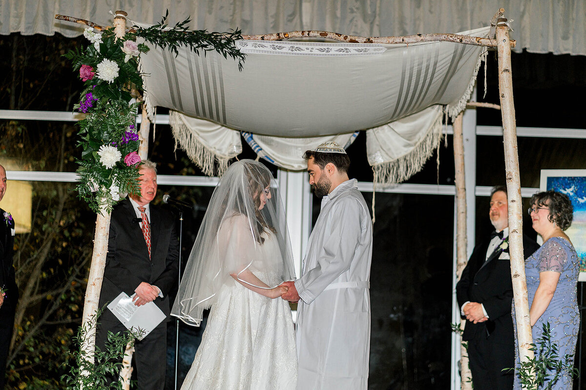 Eliana-Melmed-Photography-Chicago-LosAngeles-Jewish-WeddingPhotography-Chuppah-00237