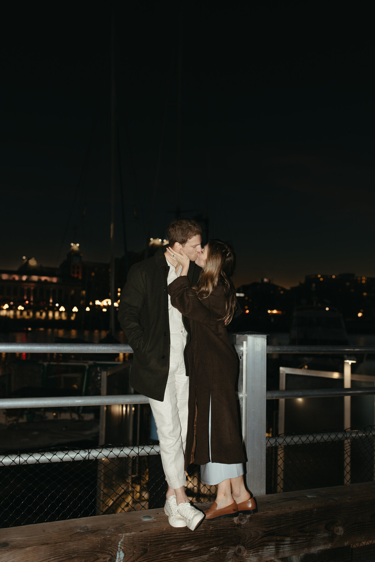 grace&adam_victoria_british_columbia_vancouver_island_downtown_elegant_romantic_classy_timeless_flash_strees_doorframe_night_time_harbour_ocean_night_lights_engagement_couple__photos_shoot_canada_wedding_photographer_photography_by_taiya334