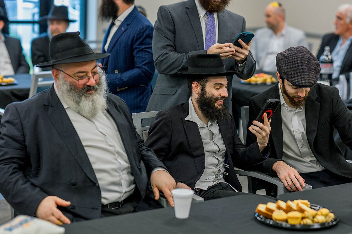 Eliana-Melmed-Photography-Chicago-LosAngeles-Jewish-WeddingPhotographer-CarmiKalman-Tisch-00147