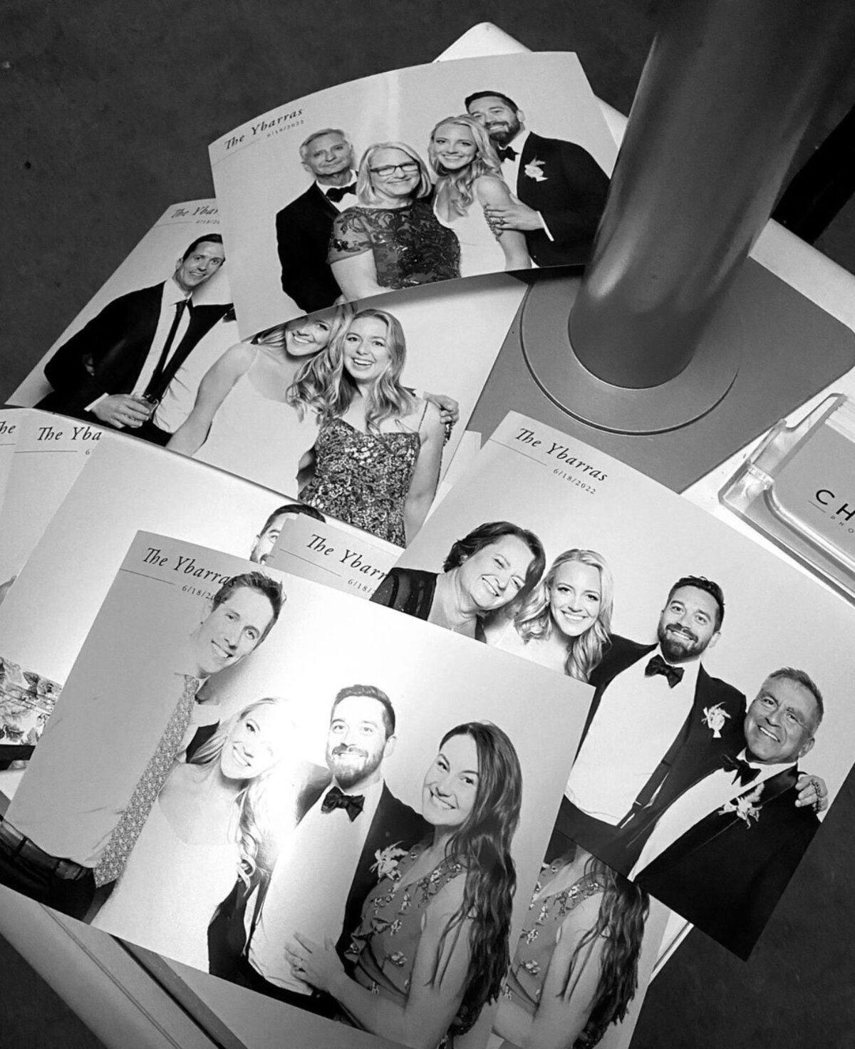 glam-booth-wedding-metallic-prints