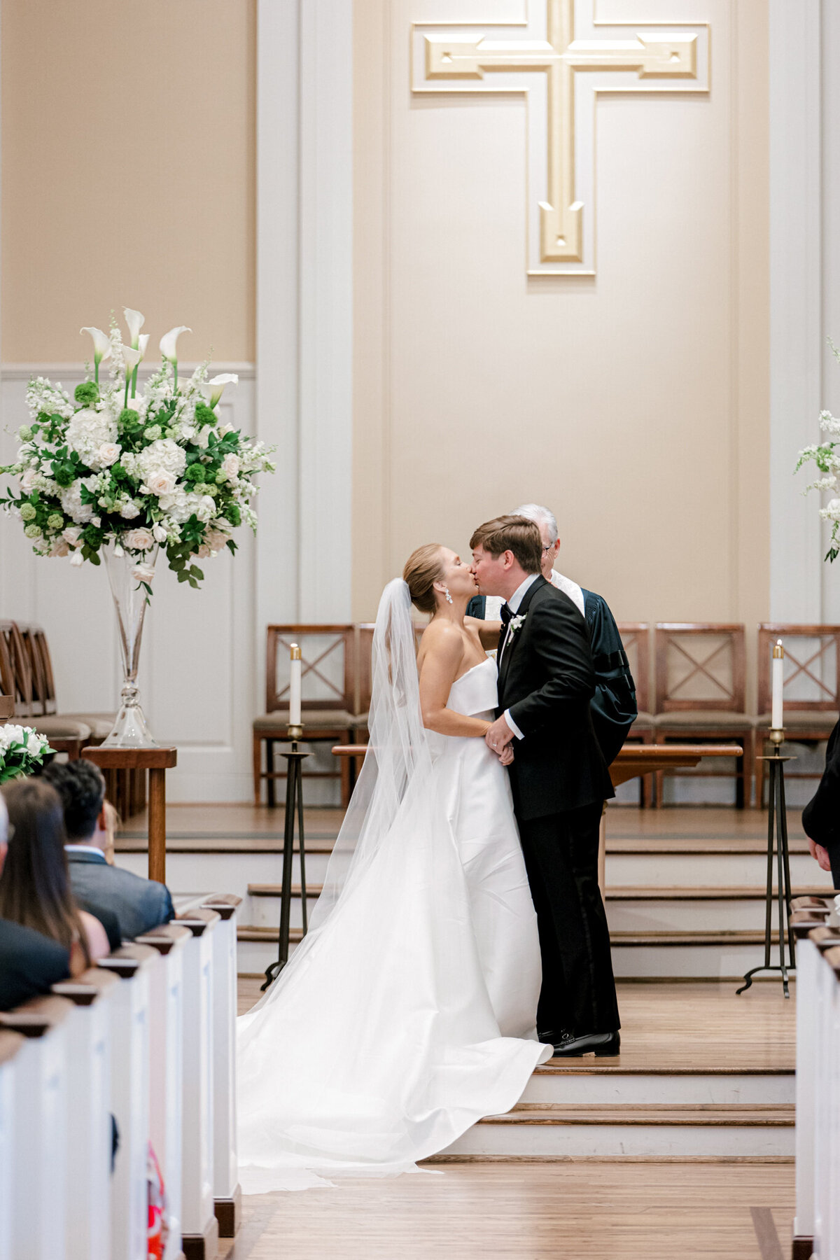 Hannah & Jason's Wedding at Hotel Crescent Court Club Perkins Chapel | Dallas Wedding Photographer | Sami Kathryn Photography-144