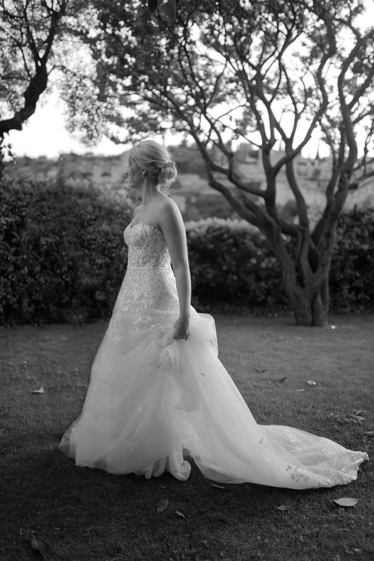 Flora_And_Grace_Provence_Luxury_Wedding_Photographer-10-14