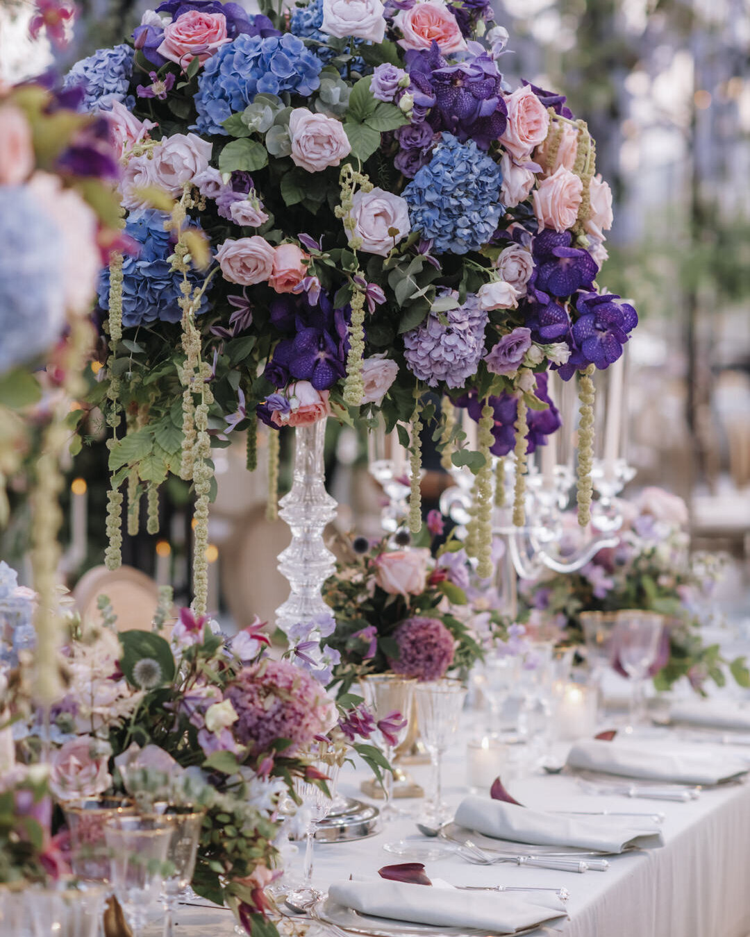 Paris Destination Wedding at Chateau de Chantilly by Alejandra Poupel Events flowers dinner table 8