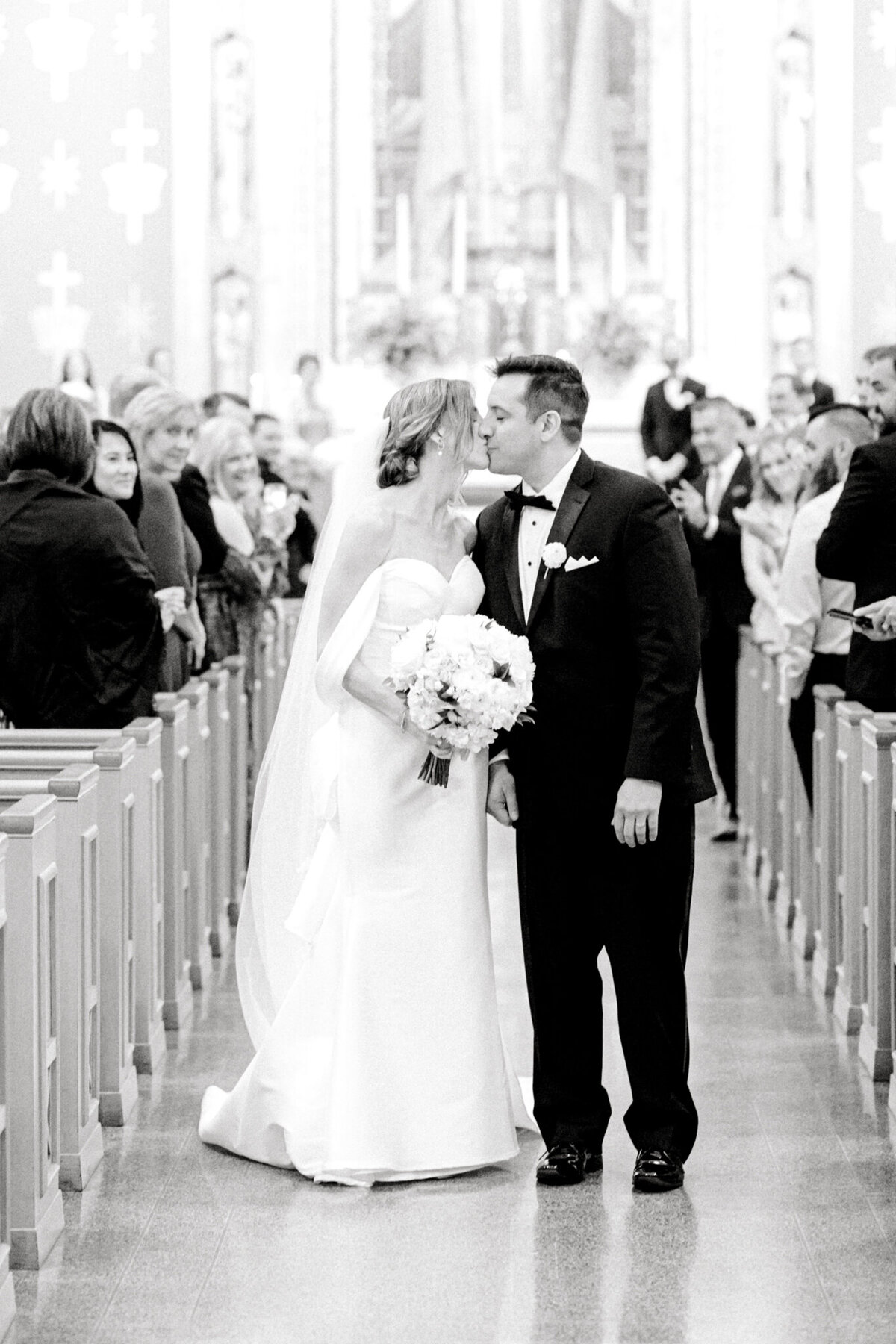 Virginia & Michael's Wedding at the Adolphus Hotel | Dallas Wedding Photographer | Sami Kathryn Photography-108