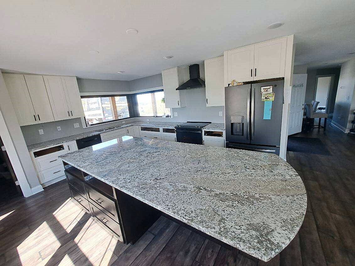 Rochester-Granite-Design-Countertops-95