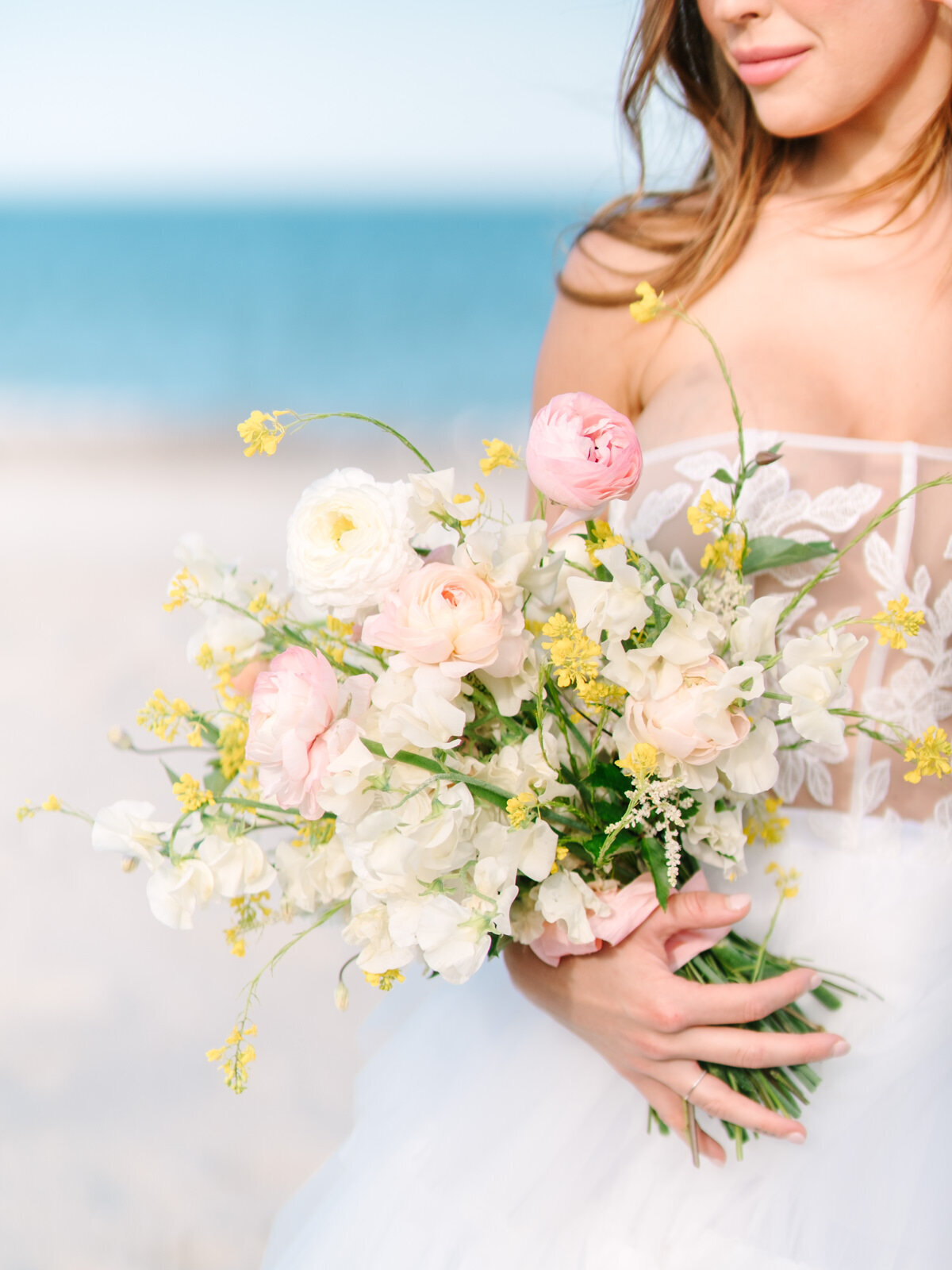 florida-beach-wedding-bride-bouquet-kassieanaphotography.com