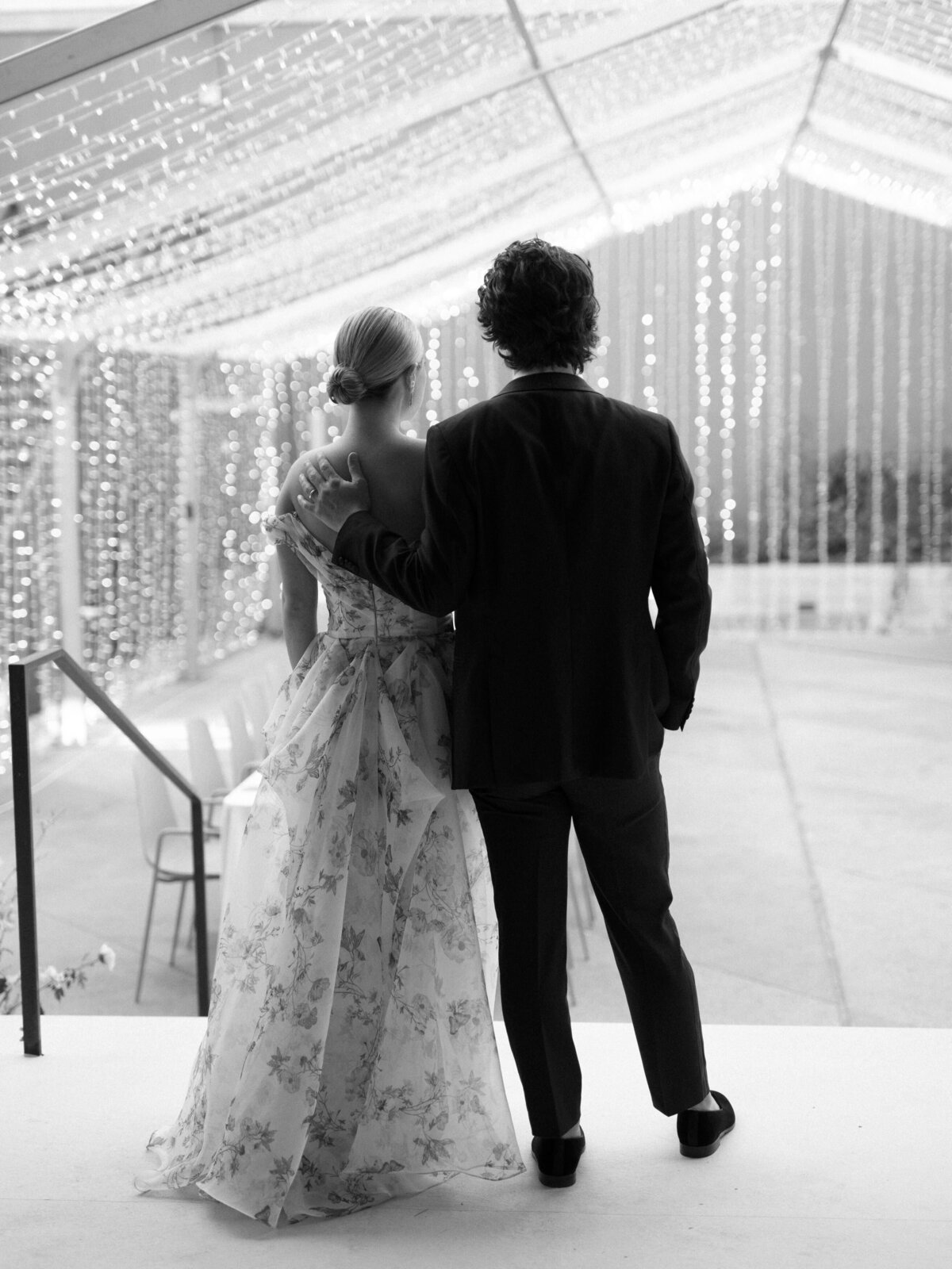 Austin-Fine-Art-Wedding-Photographer-AnnieScott-WelcomeParty-RuétPhoto-featherandtwine-100