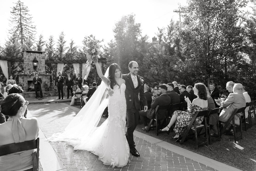 AllThingsJoyPhotography_MichelleChris_Wedding_DavidsCountryInn_Ceremony_HIGHRES-199