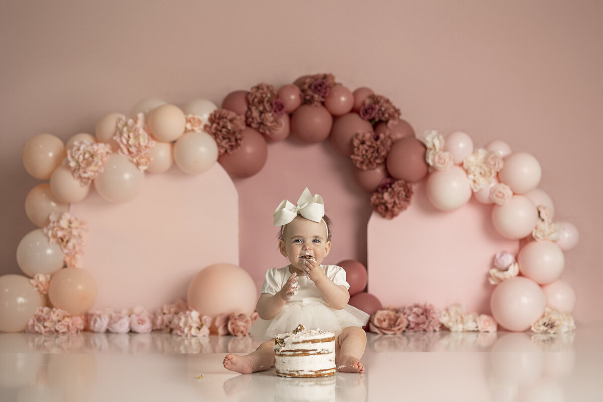 columbus-and-dayton-ohio-first-birthday-cake-smash-photographer-blush-mauve-rose-peach-ombre-floral-theme-hilliard-grove-city-marysville-beavercreek-tipp-city-amanda-estep-photography
