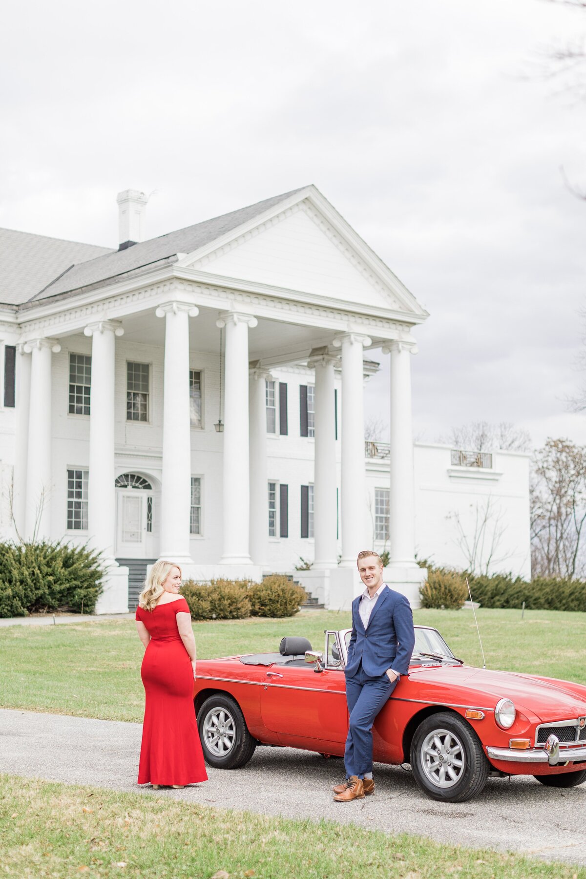 Vintage-Car-Engagement-Photos-DC-Maryland-Silver-Orchard-Creative_0003