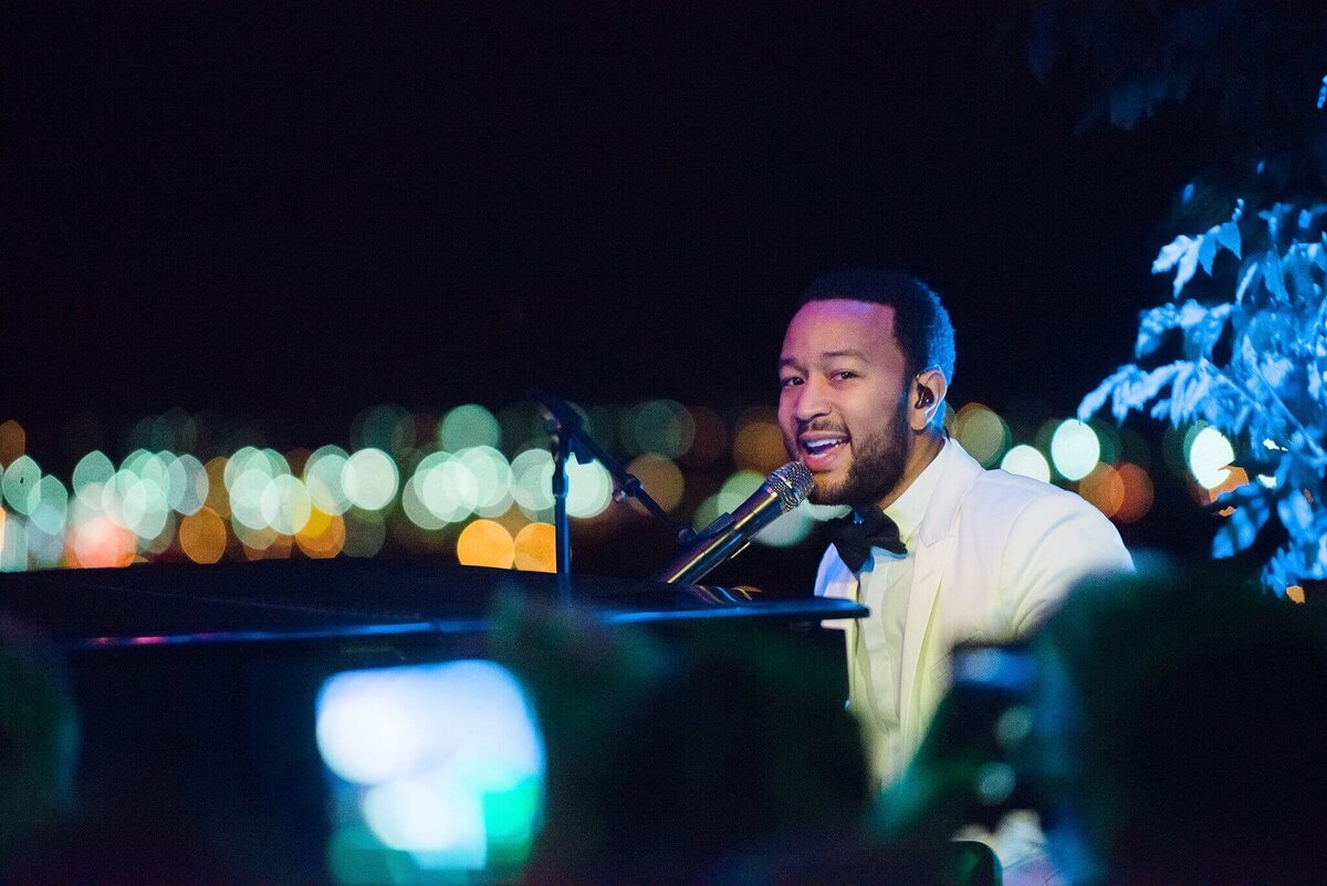 annie x events John Legend010