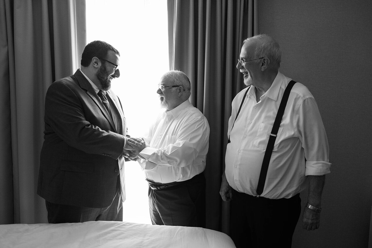 Eliana-Melmed-Photography-Chicago-LosAngeles-Jewish-WeddingPhotography-ElianaSklar-SklarReady-00022