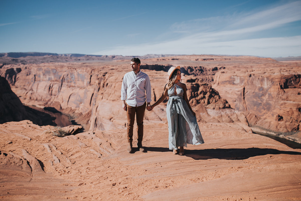 Engagement session at Horsehoe Bend in Page Arizona