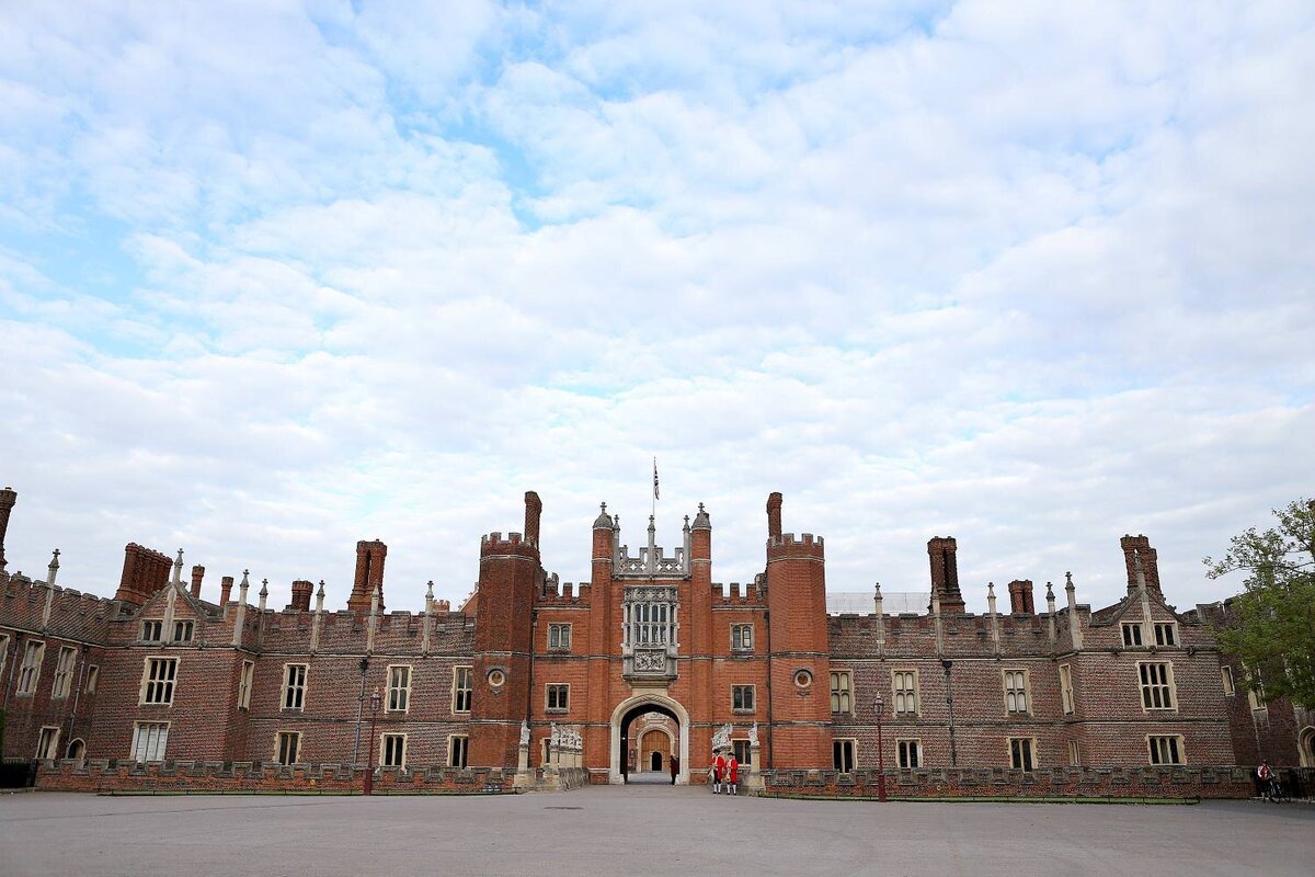 Hampton Court0001