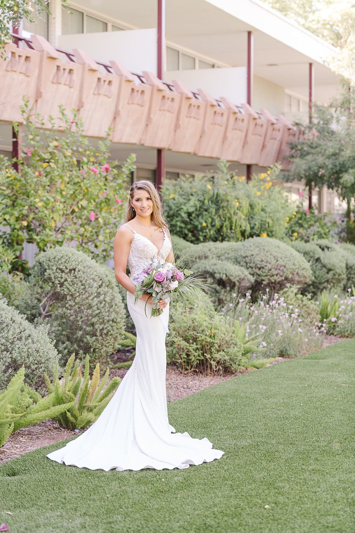 Scottsdale-Wedding-Photographers-Hotel-Valley-Ho-Bride-1222
