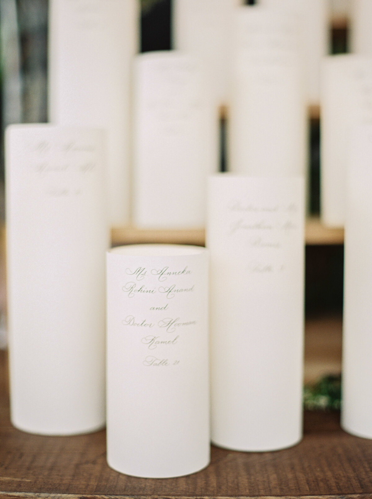 tented-outdoor-wedding-candle-escort-card-table-assignment-ideas