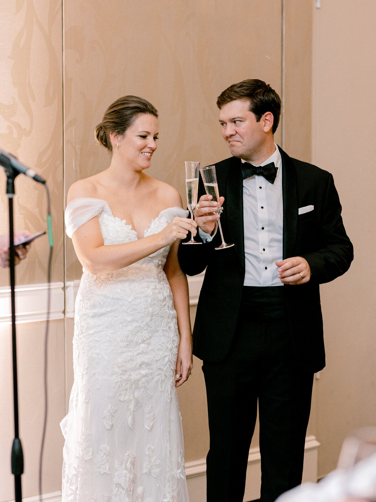 Allie & John Wedding at Royal Oaks Country Club Christ the King Church | Dallas Wedding Photographer | Sami Kathryn Photography-166