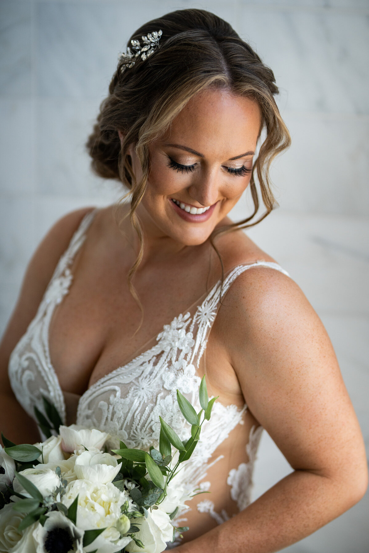 11Intercontinental-Chicago-Hotel-Wedding-Photos-Lauren-Ashlely-Studios