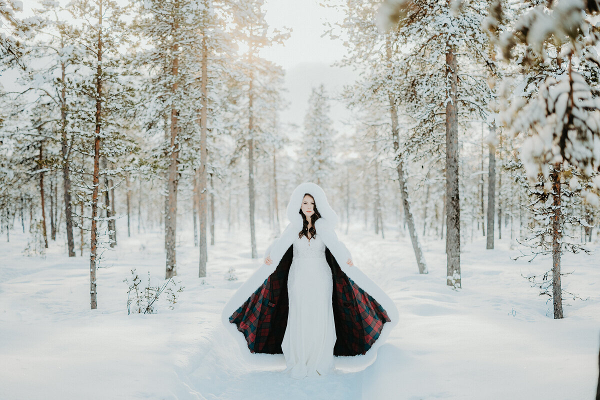 icehotel-weddings-winter-weddings-vinterbröllop-fotograf-kiruna-photographer-wedding-photographer018