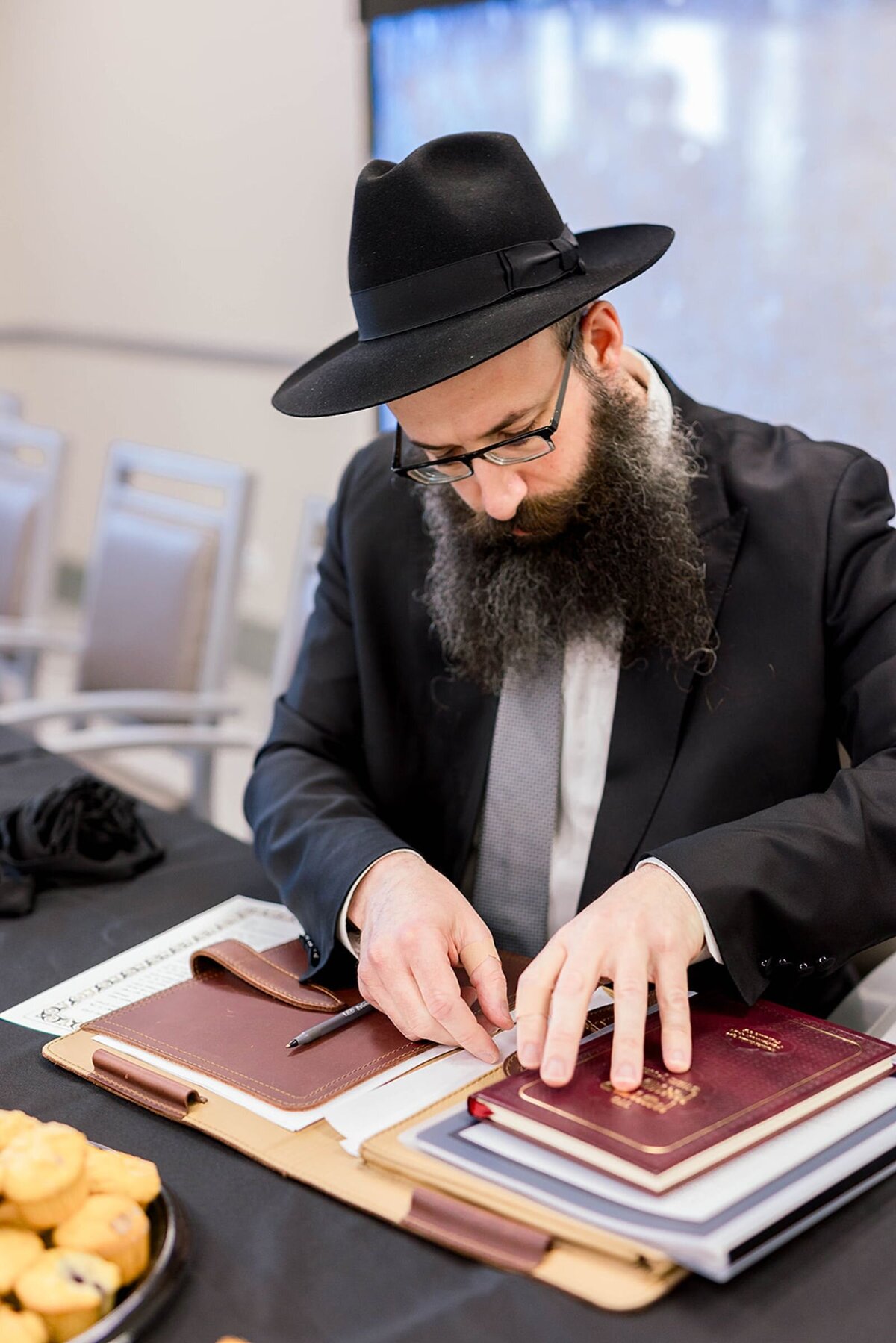 Eliana-Melmed-Photography-Chicago-LosAngeles-Jewish-WeddingPhotographer-CarmiKalman-Tisch-00051