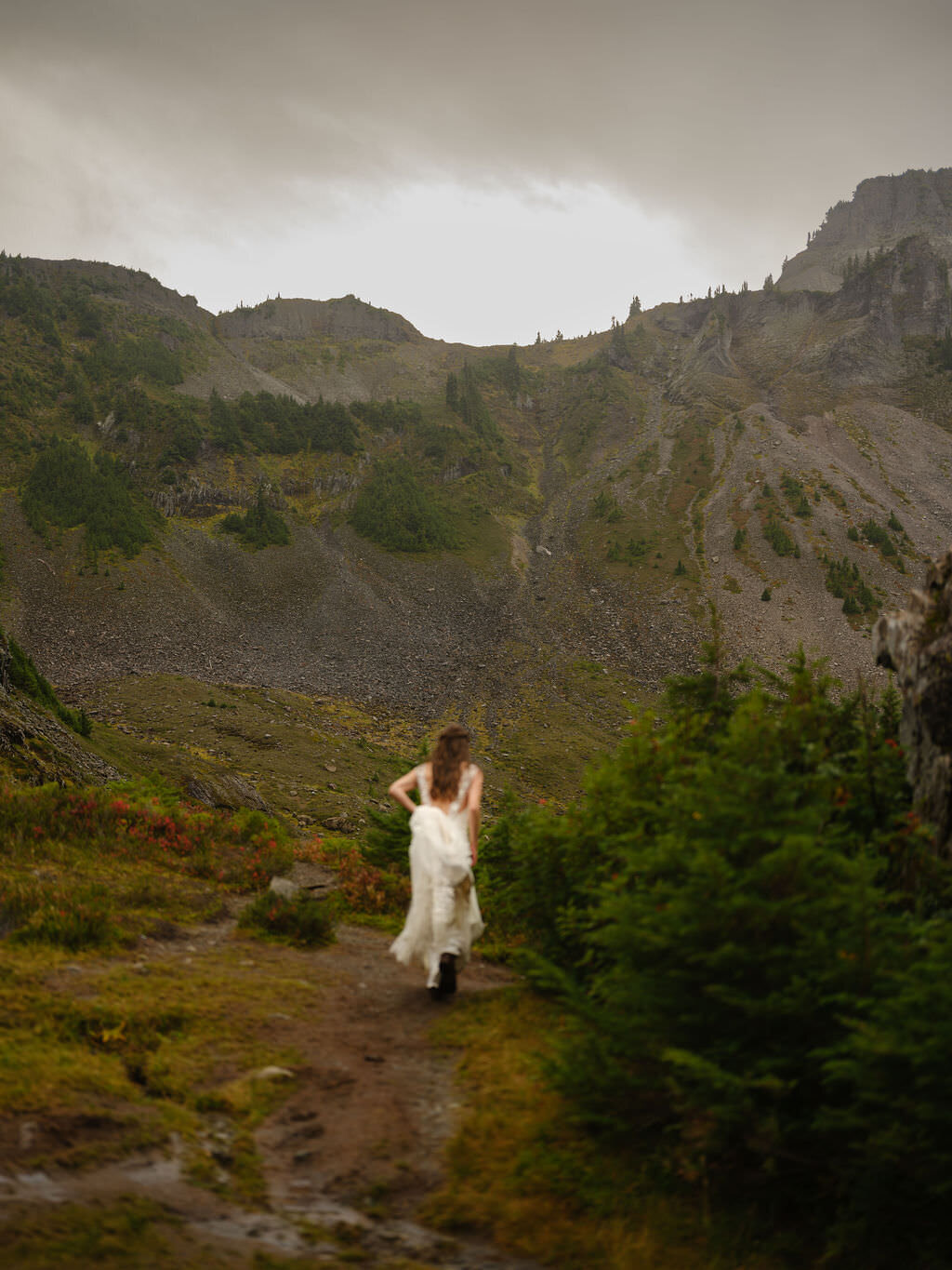 Refined luxury wedding photography blending timeless documentary style with editorial artistry in Oregon + Adirondacks.