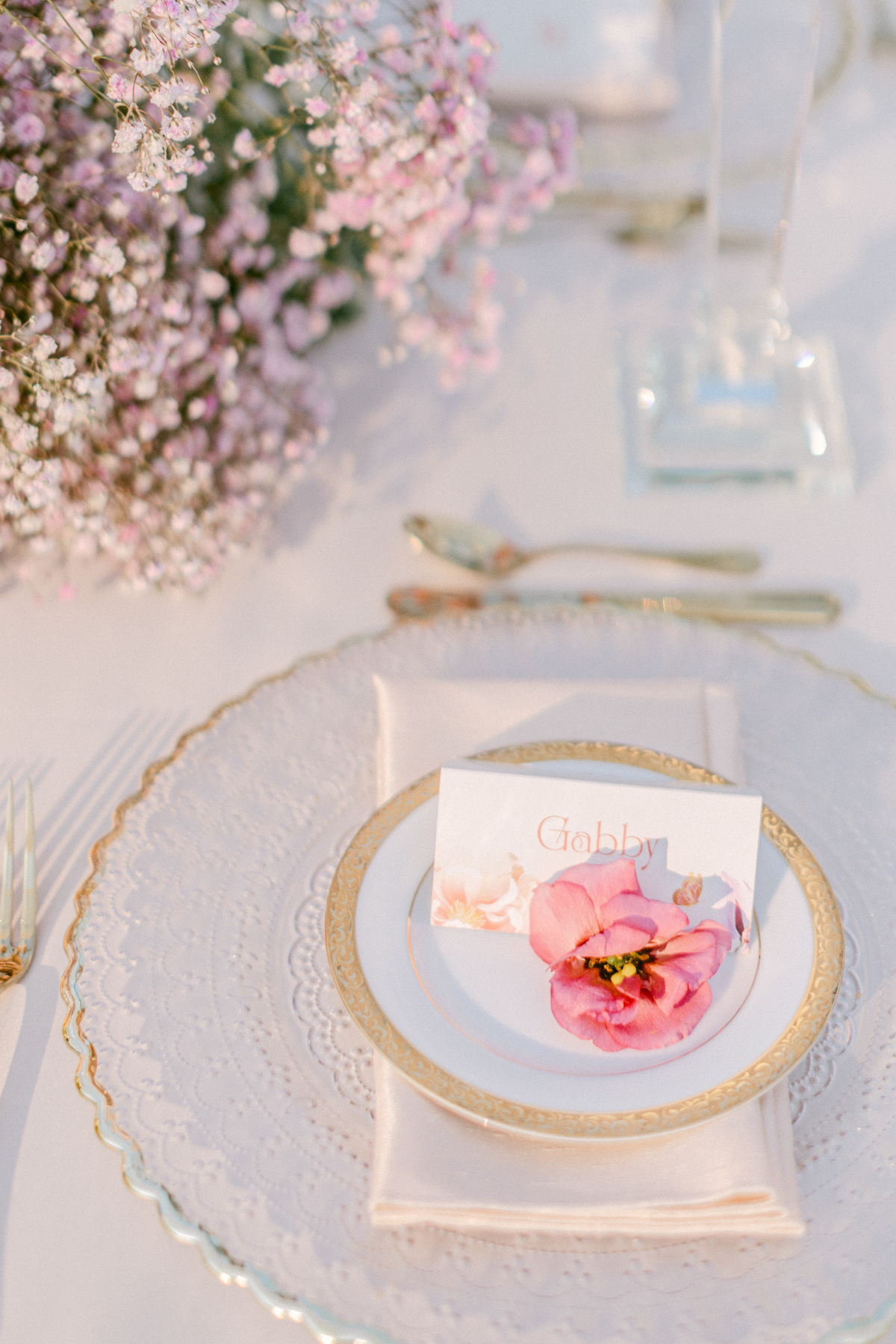 outdoor-wedding-reception-pink-purple-03