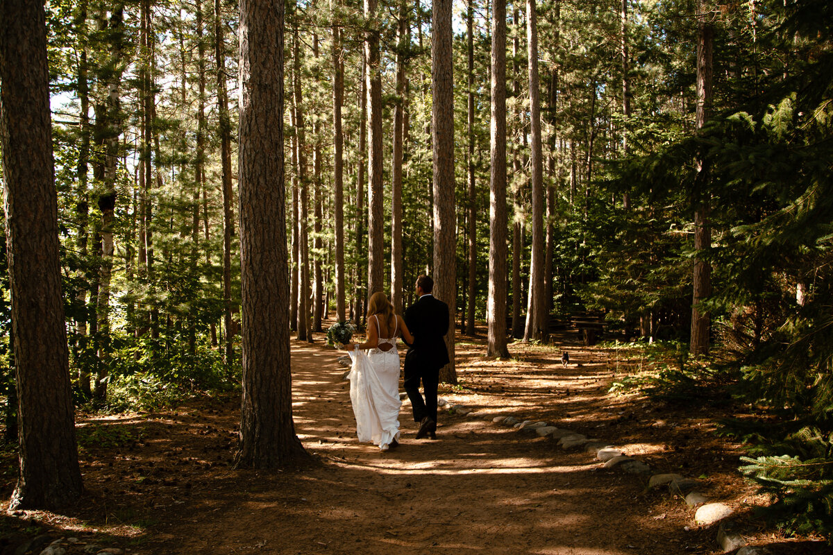 Duluth-MN-Elopement-Photographer-Roots-Revival-8049