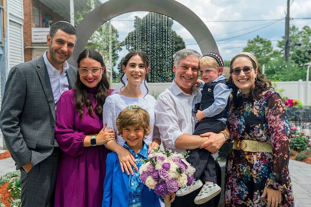 Eliana-Melmed-Photography-Chicago-LosAngeles-Jewish-WeddingPhotographer-CarmiKalman-FamilyFormal-00026