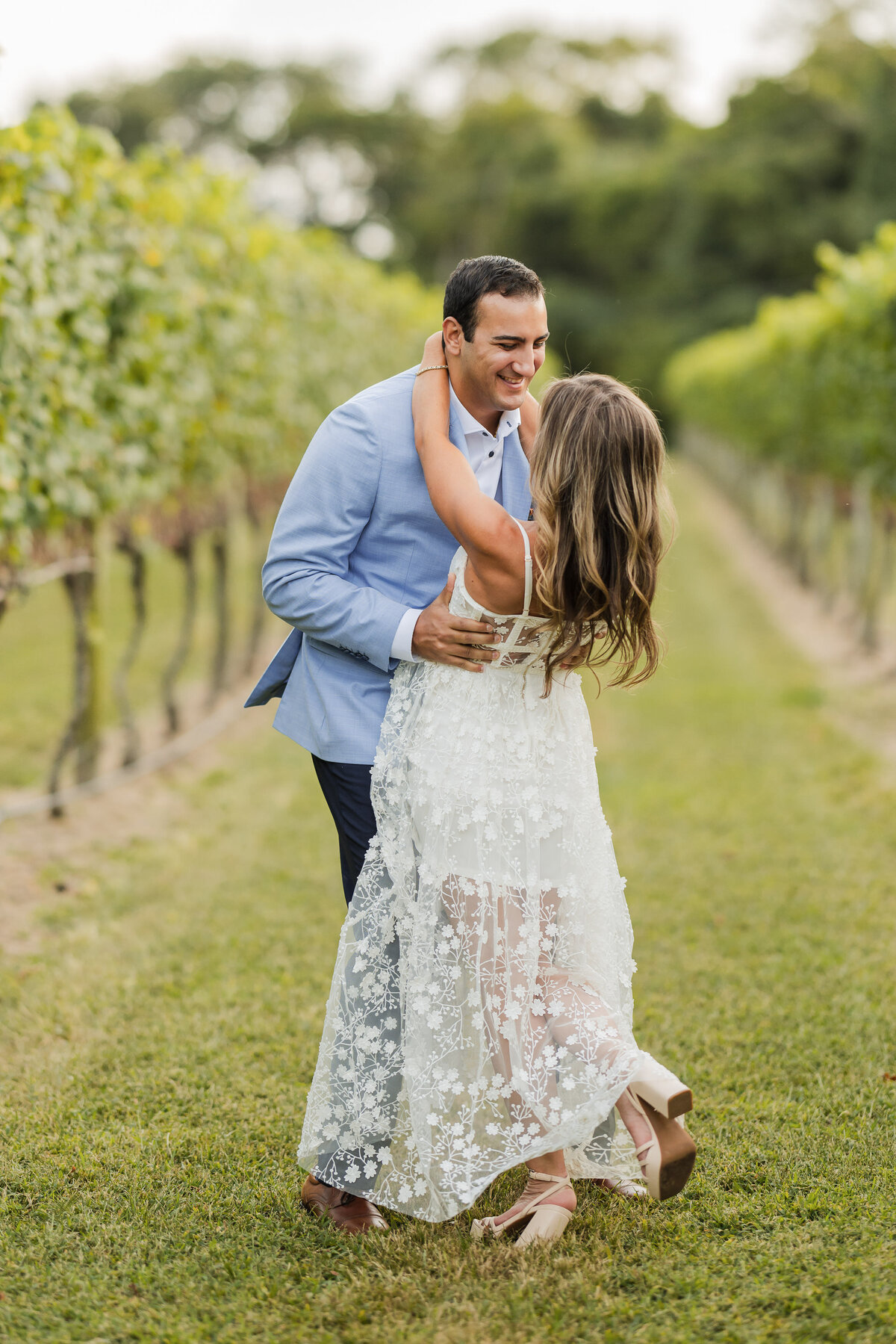 vineyard-engagement-session-new-jersey-57