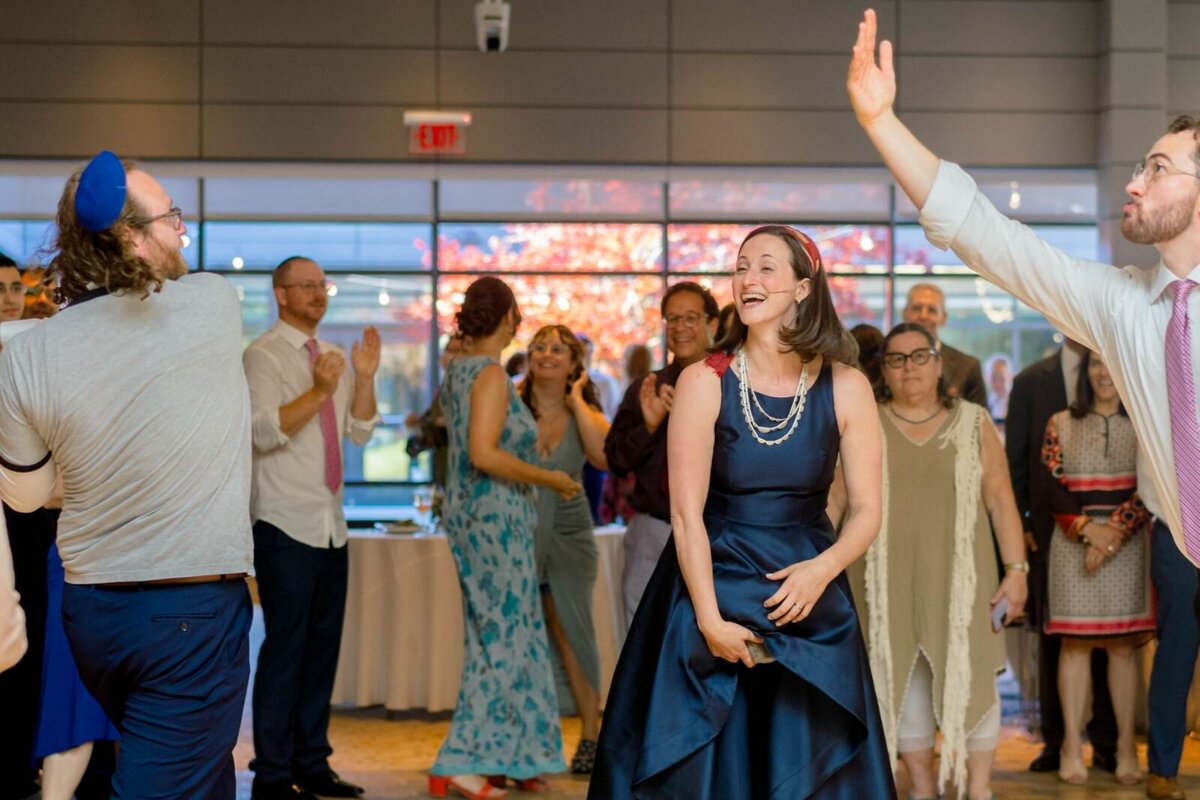 Eliana-Melmed-Photography-Chicago-LosAngeles-Jewish-WeddingPhotography-ShulaNoah-Shtick-00138