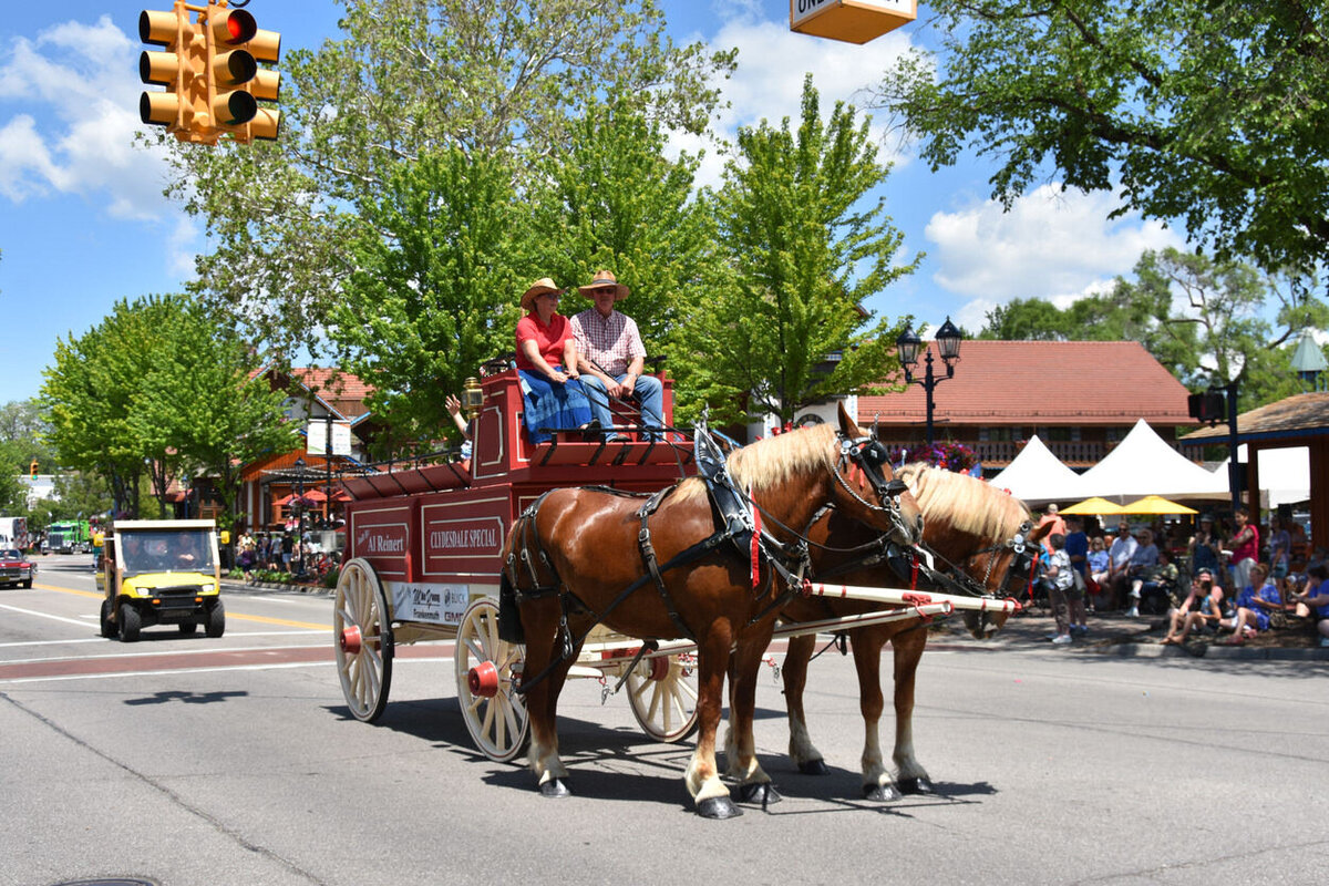 Bavarian-Parade-Frankenmuth-Michigan-25