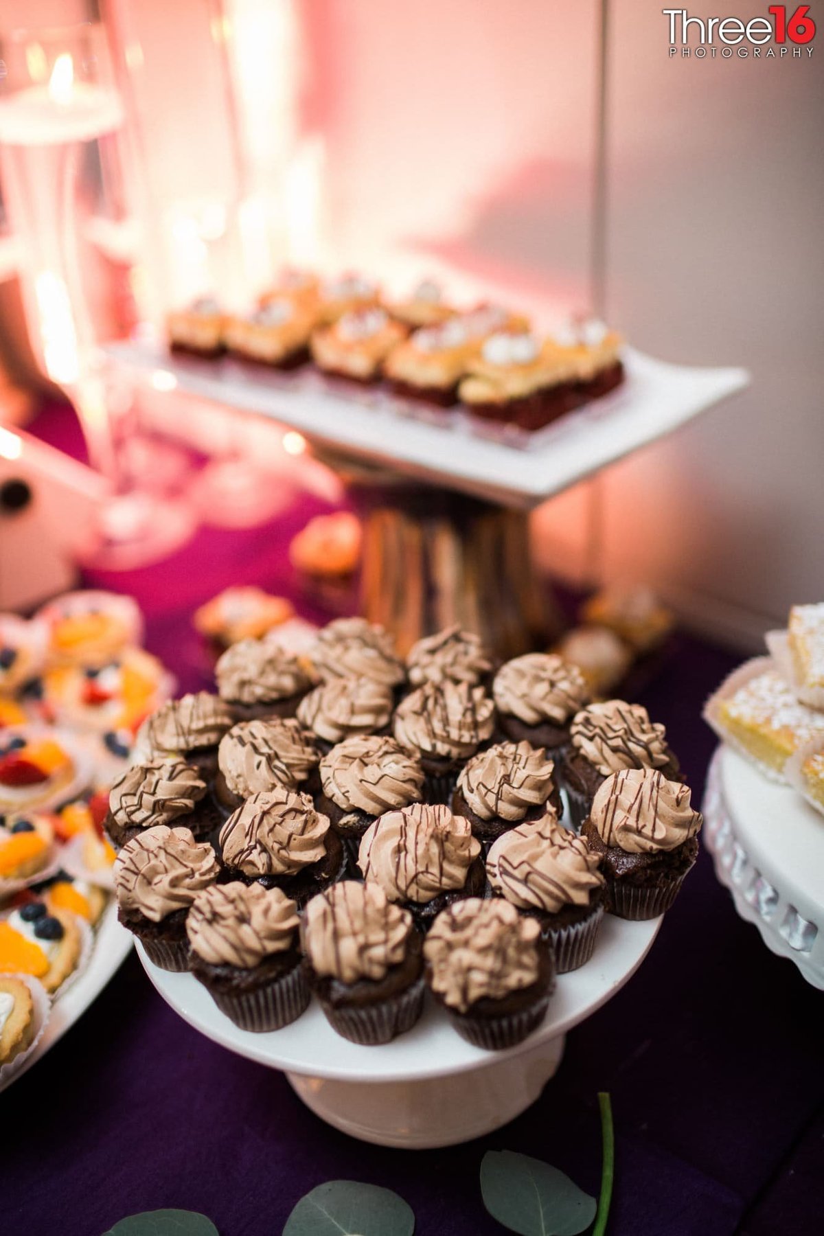 Small wedding reception cupcakes