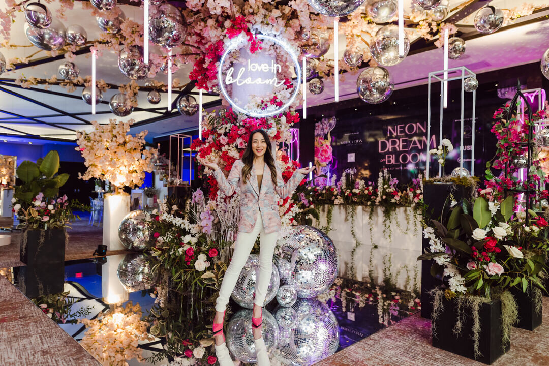 Neon Dream in Bloom Photo Experience at The 2023 WedLuxe Show Toronto photos by Purple Tree Photography1