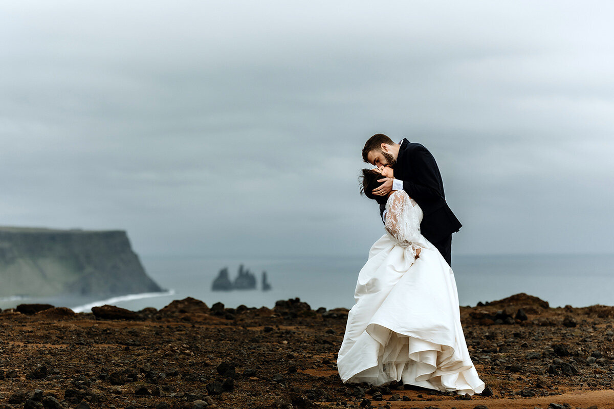 Stunning-Icelandic-Landscape-Wedding-Photo-56