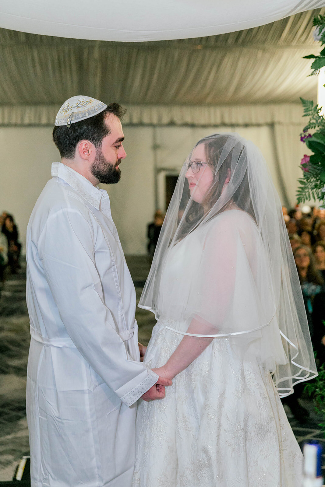 Eliana-Melmed-Photography-Chicago-LosAngeles-Jewish-WeddingPhotography-Chuppah-00159