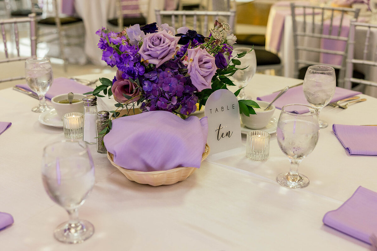 Eliana-Melmed-Photography-Chicago-LosAngeles-Jewish-WeddingPhotography-ElianaSklar-VenueDetails-00019