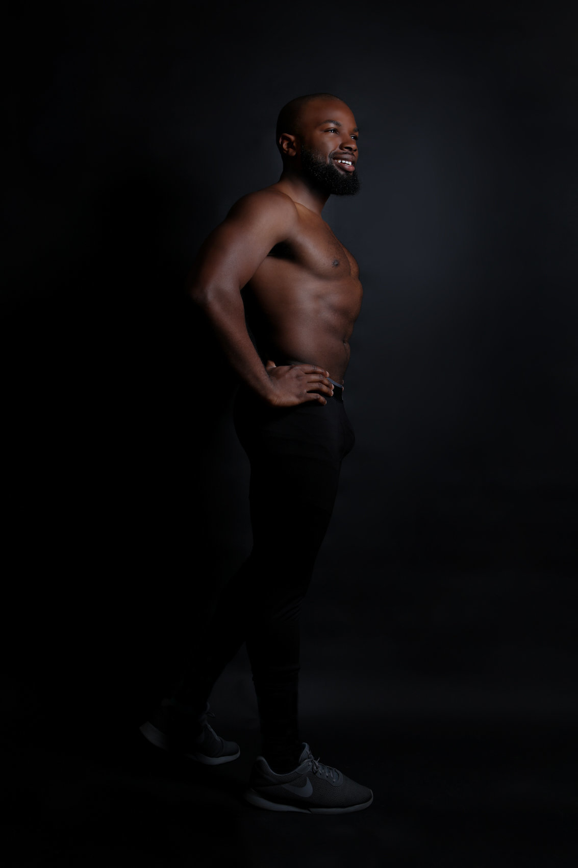In-Studio Fitness Photoshoot with a Dramatic Black Backdrop at Lisa DeNeffe Photography