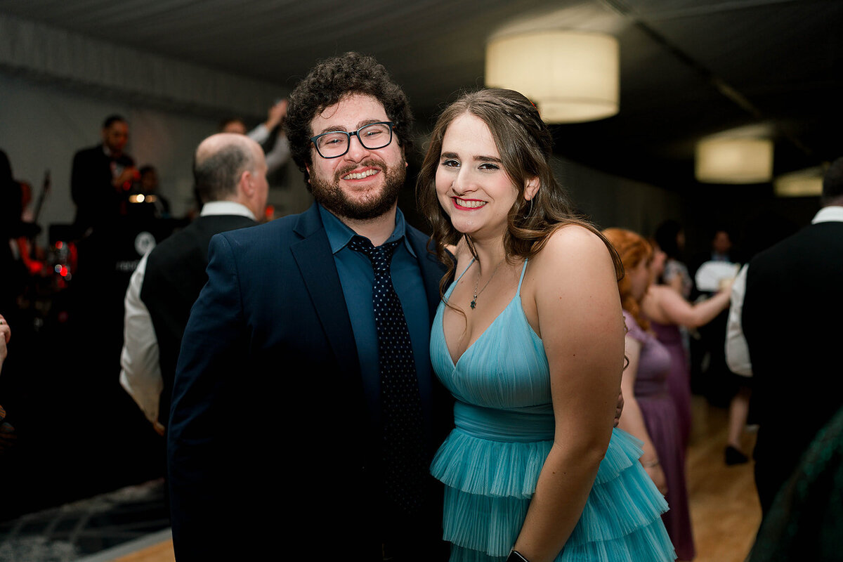 Eliana-Melmed-Photography-Chicago-LosAngeles-Jewish-WeddingPhotography-Dancefloor-00065