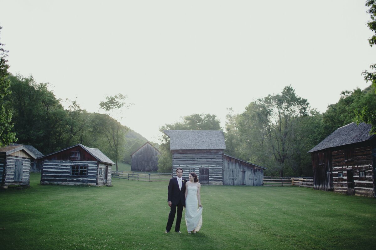 LaCrosse-Wisconsin-International-Wedding-Norskedalen35