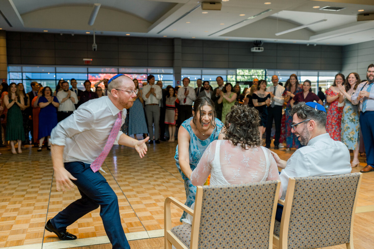 Eliana-Melmed-Photography-Chicago-LosAngeles-Jewish-WeddingPhotography-ShulaNoah-Shtick-00263
