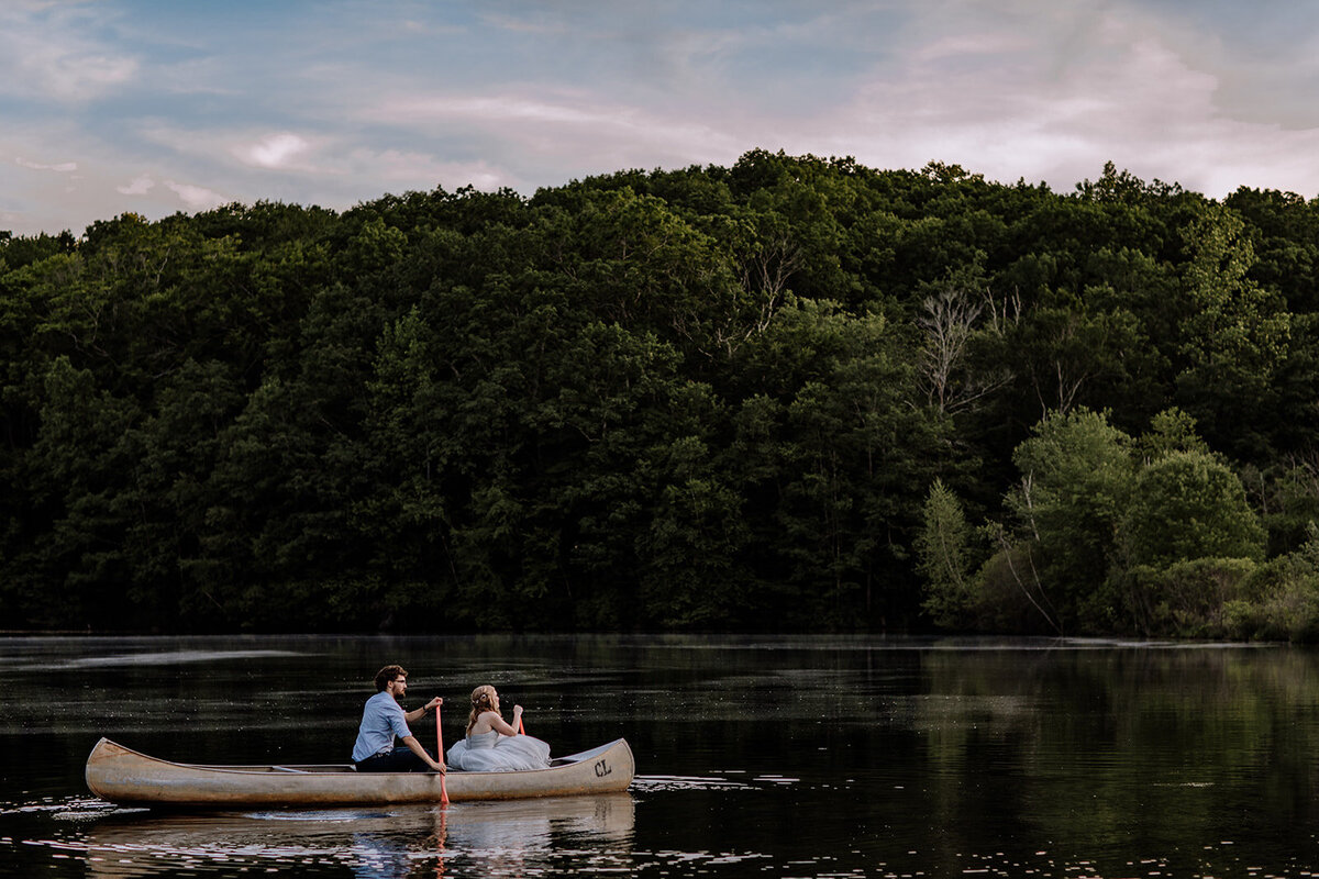 canoeing-on-elopement-day