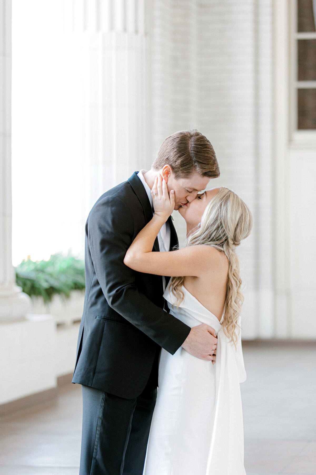 Madison & Michael's Wedding at Union Station | Dallas Wedding Photographer | Sami Kathryn Photography-107