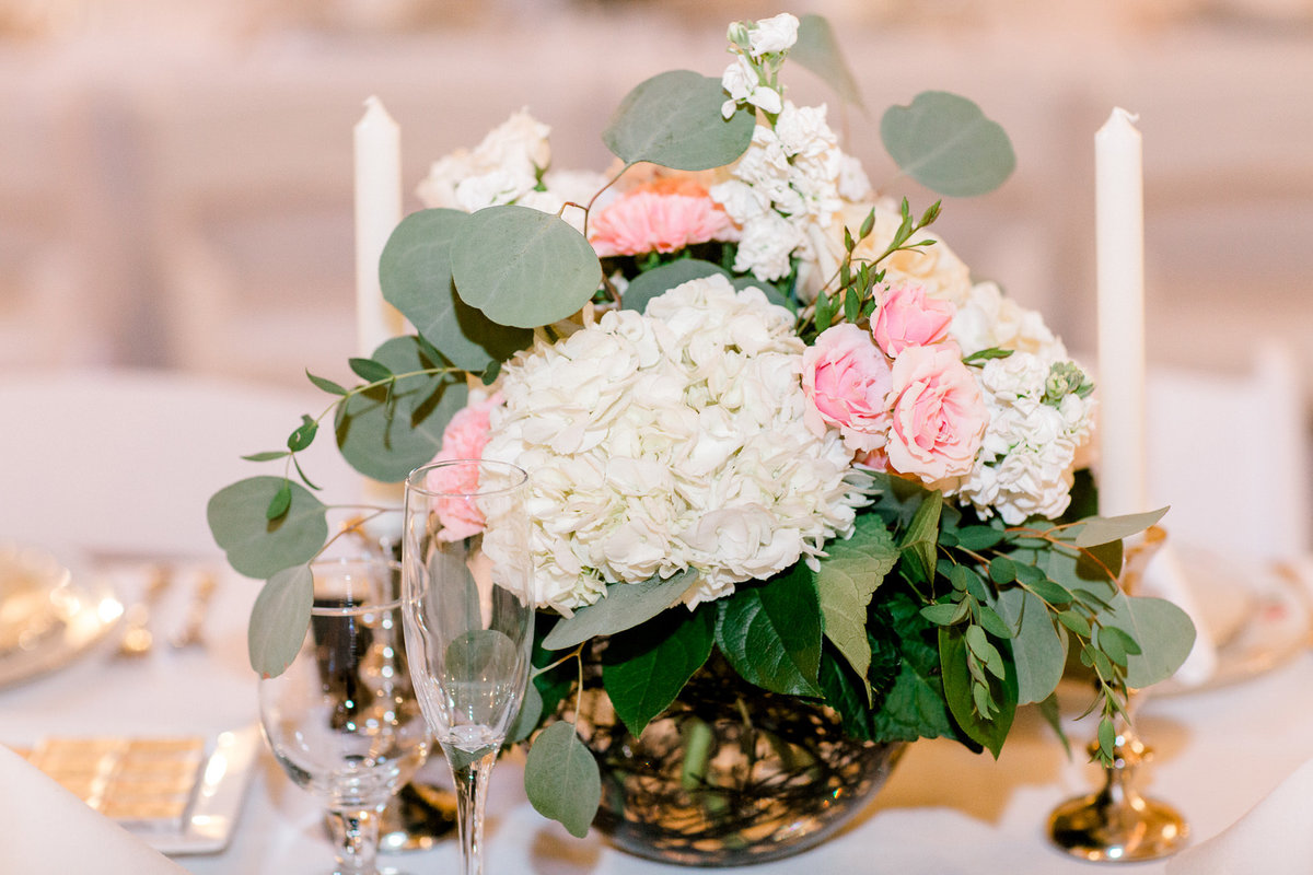 beauty-and-the-beast-themed-wedding