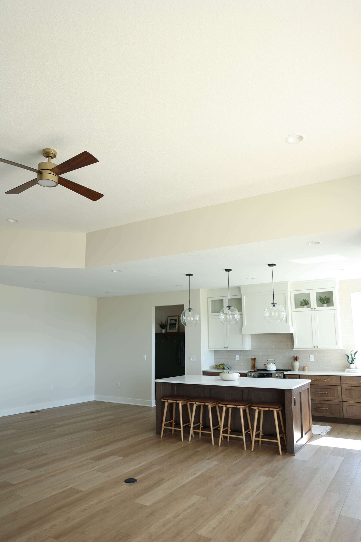 1183-Kitchen-Grimes-Central-Iowa-Custom-Home-JRL-Builders-3F1A9007
