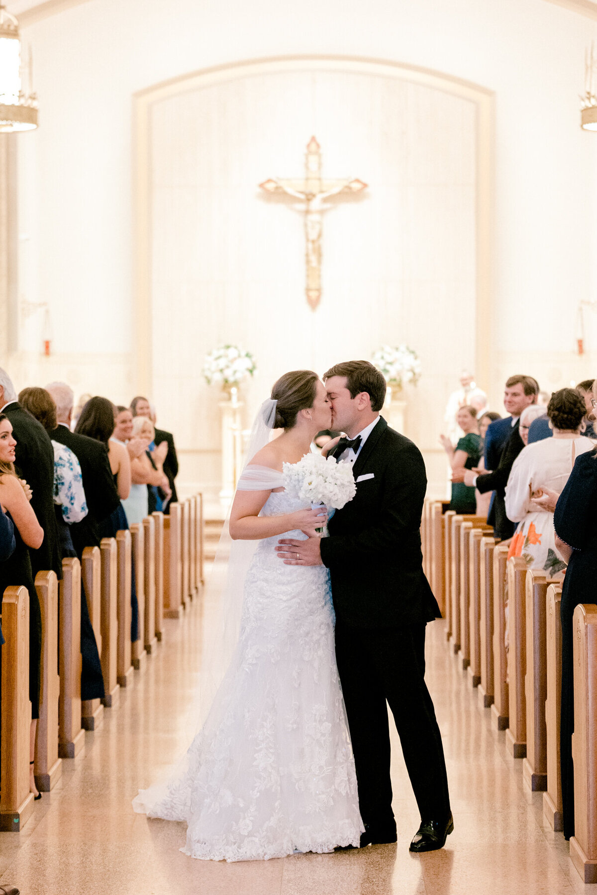 Allie & John Wedding at Royal Oaks Country Club Christ the King Church | Dallas Wedding Photographer | Sami Kathryn Photography-61