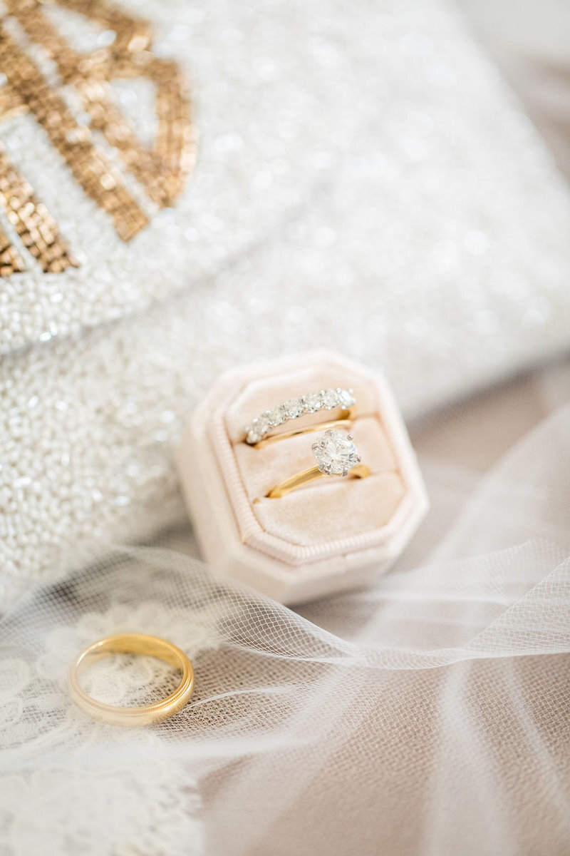 light-pink-velvet-ring-box-wedding-rings-patricia-lyons