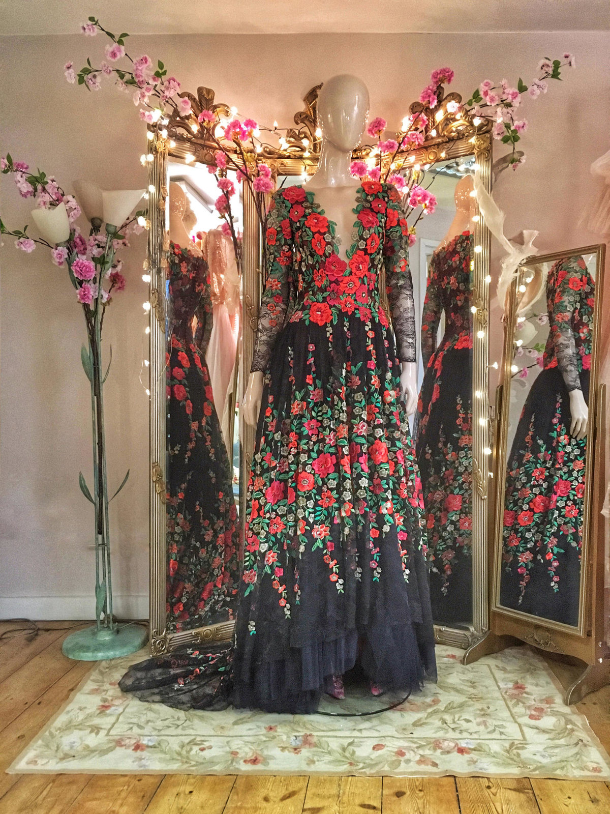 Frida-embroidered-flower-red-black-evening-dress-JoanneFlemingDesign-2